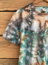 Load image into Gallery viewer, Chill Tee - Size S/M
