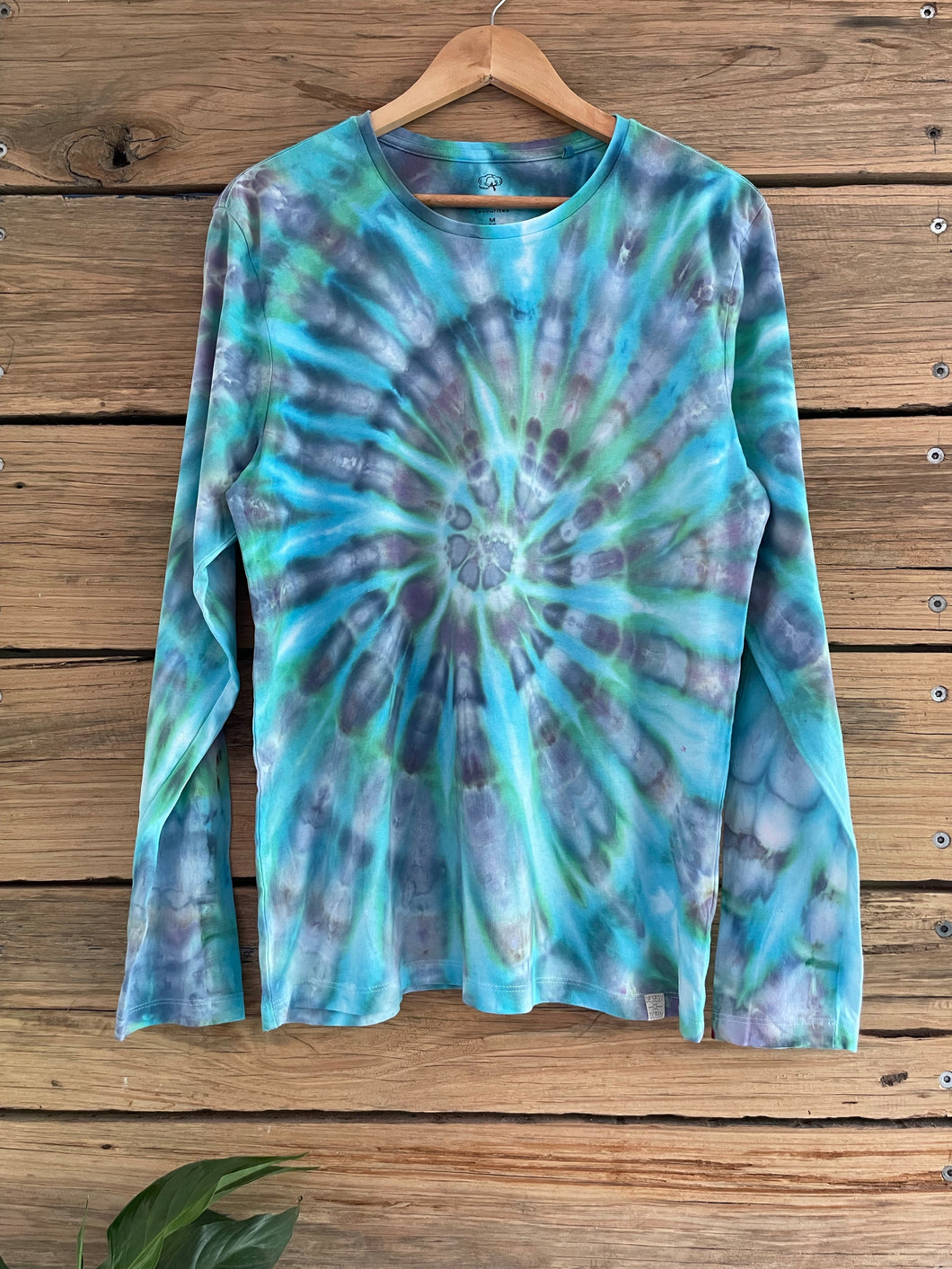 Long Sleeved Chill Tee - Size M