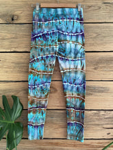 Load image into Gallery viewer, Bowie Leggings - Size 14
